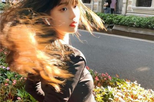 悉尼·斯威尼晒出《克里斯蒂》幕后照感人致谢引发关注