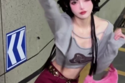《女性吹潮视频在线观看》免费观看
